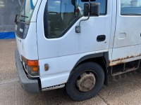 ISUZU NQR70 7.5 TON CREW CAB BEAVERTAIL LORRY  - 4