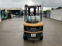 CAT GP25N 2.5 TON GAS FORKLIFT  - 4