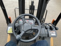 CAT GP25N 2.5 TON GAS FORKLIFT  - 18