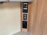 ELDDIS AVANTE 505 CLUB 6 BERTH SINGLE AXLE CARAVAN    - 32