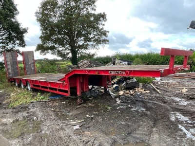 KING 45ft TRI AXLE LOW LOADER ON AIR