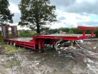 KING 45ft TRI AXLE LOW LOADER ON AIR - 24