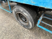 APPROX. 15ft x 7ft SINGLE AXLE BEAVERTAIL TRAILER Ramps, crashbars, lights - 8