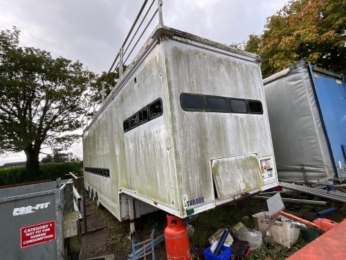 WILSON 45ft TRI AXLE RACE TRAILER