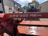KUHN FC300MN TRAIL MOWER - 12