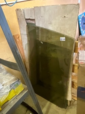 ASSORTED REAR WINDOW GLASS TO SUIT CASE, FORD & JOHN DEERE
