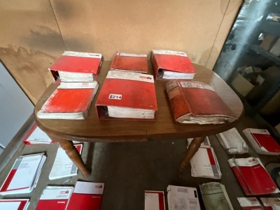 TABLE LOT TO INC. INTERNATIONAL 85 SERIES, CASE 84, 85, 95 & 51 SERIES