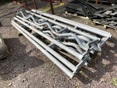 DELAVAL GALVANISED RUMP RAIL TO SUIT 16 UNIT PARLOUR 