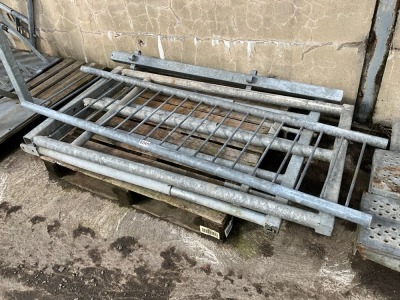 ASSORTED GALVANISED TELESCOPIC 3 BAR GATES