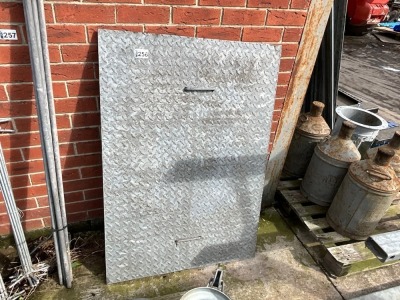 GALVANISED SLURRY HATCH COVER