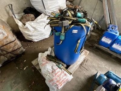 PLASTIC BARRELL TO INC. LARGE SELECTION OF FABDEC HEAT DETECTION COW COLLARS
