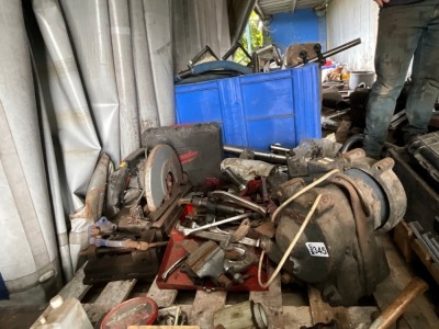PALLET TO INC. BENCH GRINDER, BEARING PULLER, VICE, COMPOUND SAW