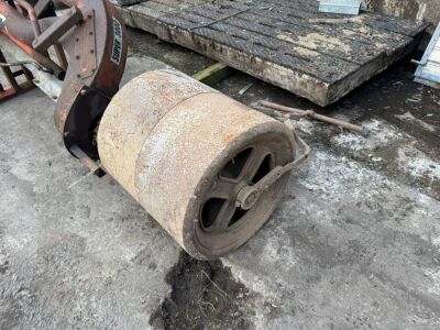GARDEN ROLLER