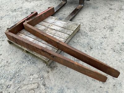 APPROX. 6ft FORKS TO SUIT FORKLIFT