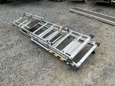 EXTENDABLE ALUMINIUM PODIUM