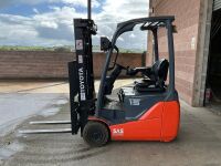 TOYOTA 8FBET15 3 WHEEL 1.5TON ELECTRIC FORKLIFT
