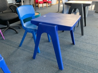 POLYPROPYLENE CLASSROOM TABLE & CHAIR