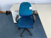 1800mm LEFT HAND CORNER DESK & OPERATORS CHAIR - 5