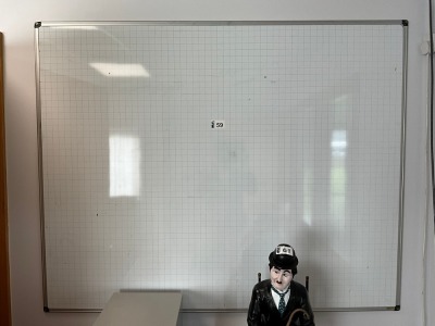 WALL MOUNTED WHITEBOARD