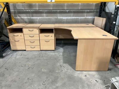 1600mm LEFT HAND CORNER DESK & 3No. PEDESTALS