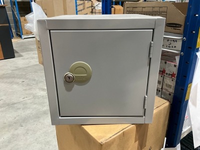 UNUSED CUBE LOCKER