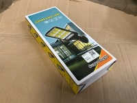 UNUSED SOLAR OUTDOOR LED SENSOR LAMP 