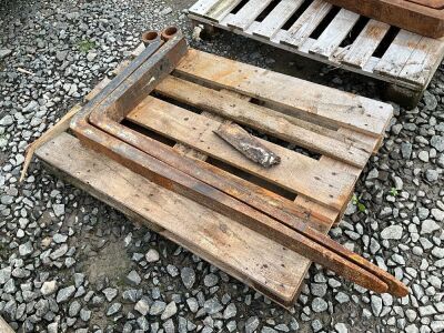 1No. SET OF FORKS TO SUIT TELESCOPIC FORKLIFT