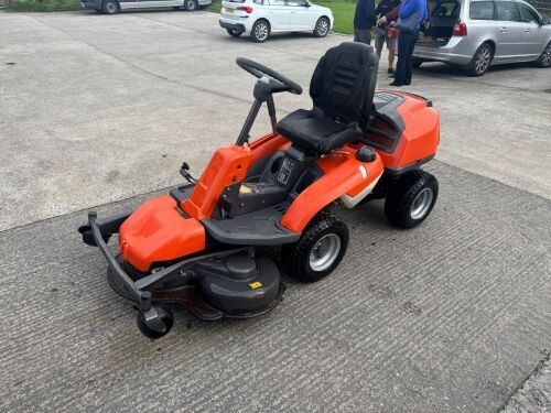 HUSQVARNA R320 AWD RIDE ON PETROL LAWNMOWER