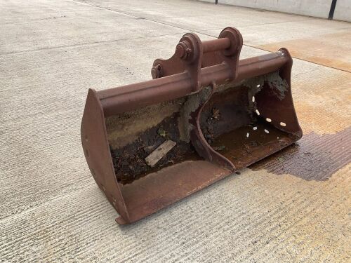 APPROX. 6ft SHUGH BUCKET TO SUIT 20 TON MACHINE