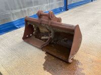 APPROX. 6ft SHUGH BUCKET TO SUIT 20 TON MACHINE - 3