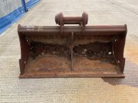 APPROX. 6ft SHUGH BUCKET TO SUIT 20 TON MACHINE - 2