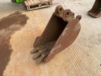 APPROX. 14" TOOTHED DIGGING BUCKET TO SUIT 3-4 TON MACHINE - 3