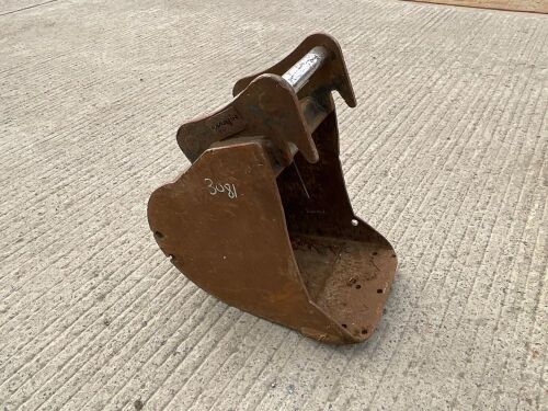APPROX. 11" TOOTHLESS DIGGING BUCKET TO SUIT 2-3 TON MACHINE