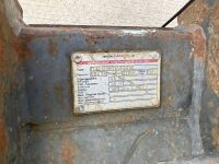 APPROX. 11" TOOTHLESS DIGGING BUCKET TO SUIT 2-3 TON MACHINE - 10
