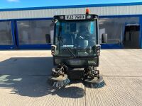 SCHMIDT COMPACT 200 4250KGS ROAD SWEEPER - 23
