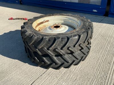 2No. 8 STUD RIMS & PART WORN TRACTOR TYRES 13.6 R38