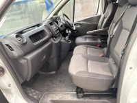 RENAULT TRAFIC SL28 BUSINESS ENERGY 2.0 DCI 120PS - 9