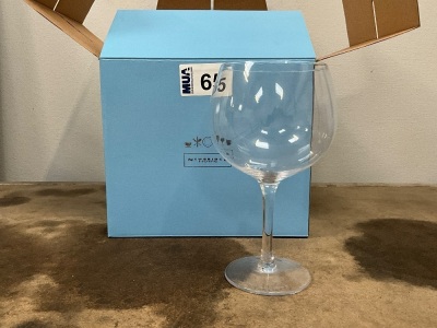 4NO. UNUSED NEWBRIDGE GIN GLASSES
