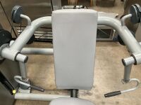 TECHNOGYM ARM CURL - 5