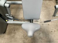 TECHNOGYM ARM CURL - 6