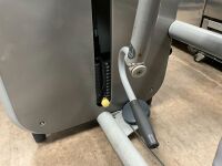 TECHNOGYM ARM CURL - 7