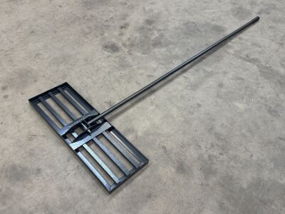 UNUSED LAWN LEVELLING RAKE