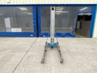 GENIE SLA-15 MATERIAL LIFTER - 2
