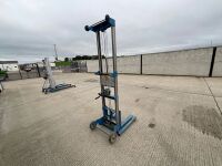 GENIE GL12 MATERIAL LIFTER - 7