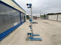 GENIE GL12 MATERIAL LIFTER - 8