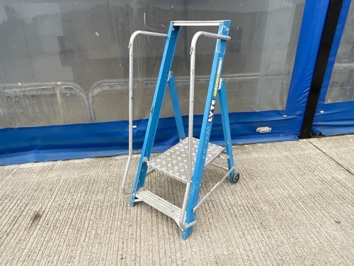 LYTE 2 TREAD FIBREGLASS STEP LADDER PODIUM
