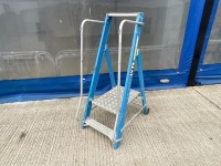 LYTE 2 TREAD FIBREGLASS STEP LADDER PODIUM