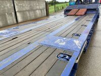 ANDOVER 45ft TRI AXLE LOW LOADER ON AIR - 22