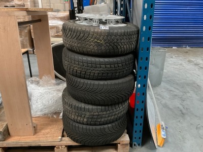 4No. SNOW TYRES TO SUIT VOLKSWAGEN CADDY