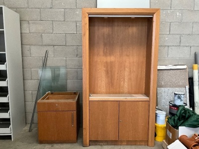 OFFICE FIT-OUT OAK CABINETS